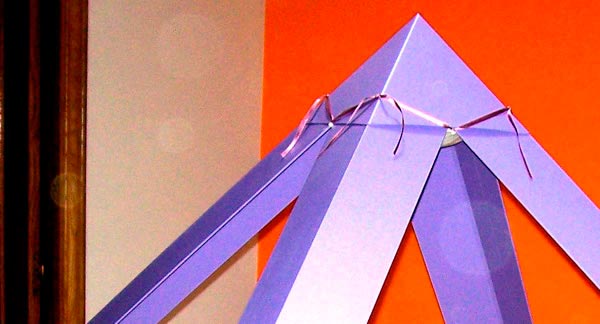 Biones en una piramicama